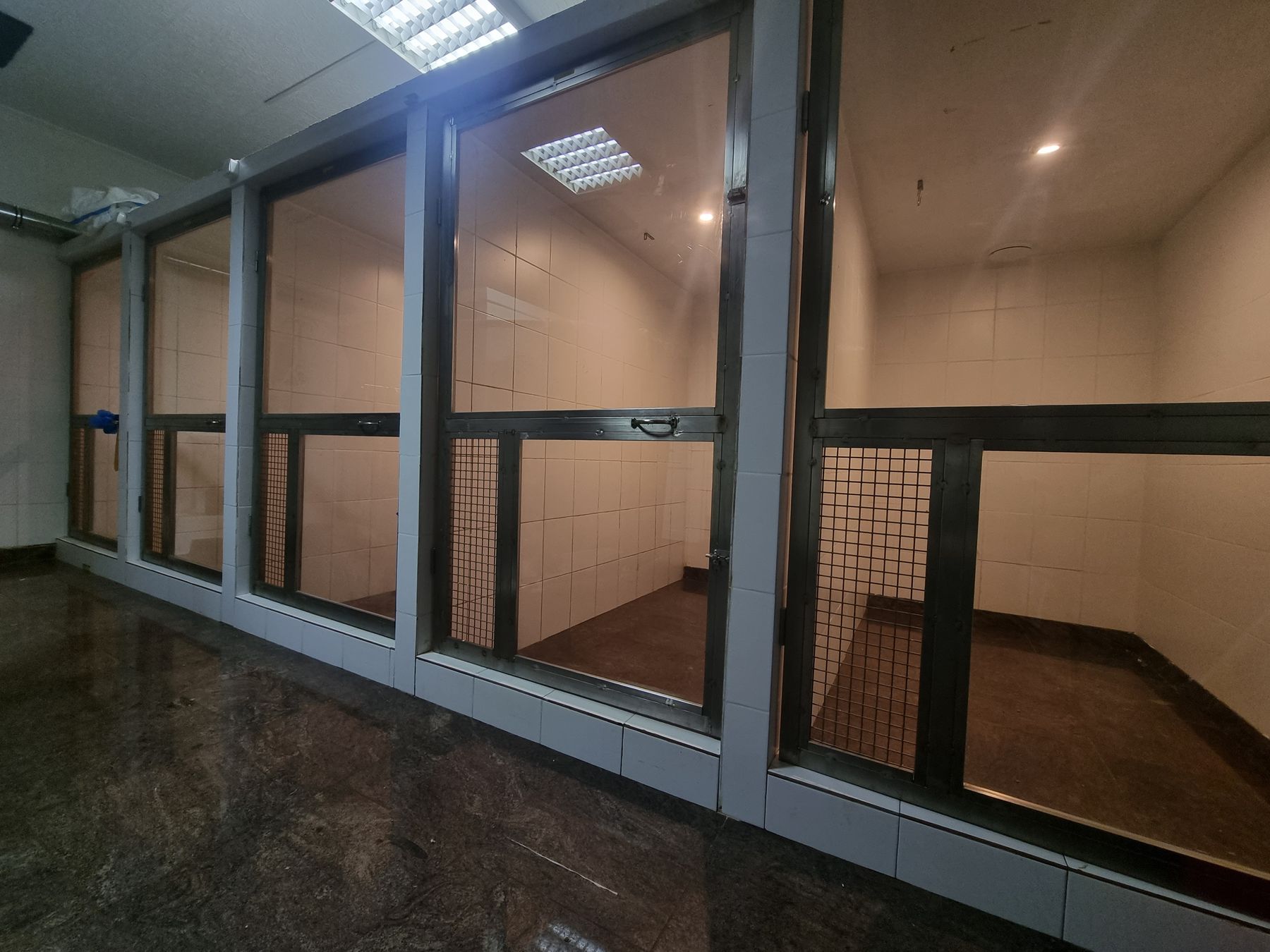 Recovery and boarding suites